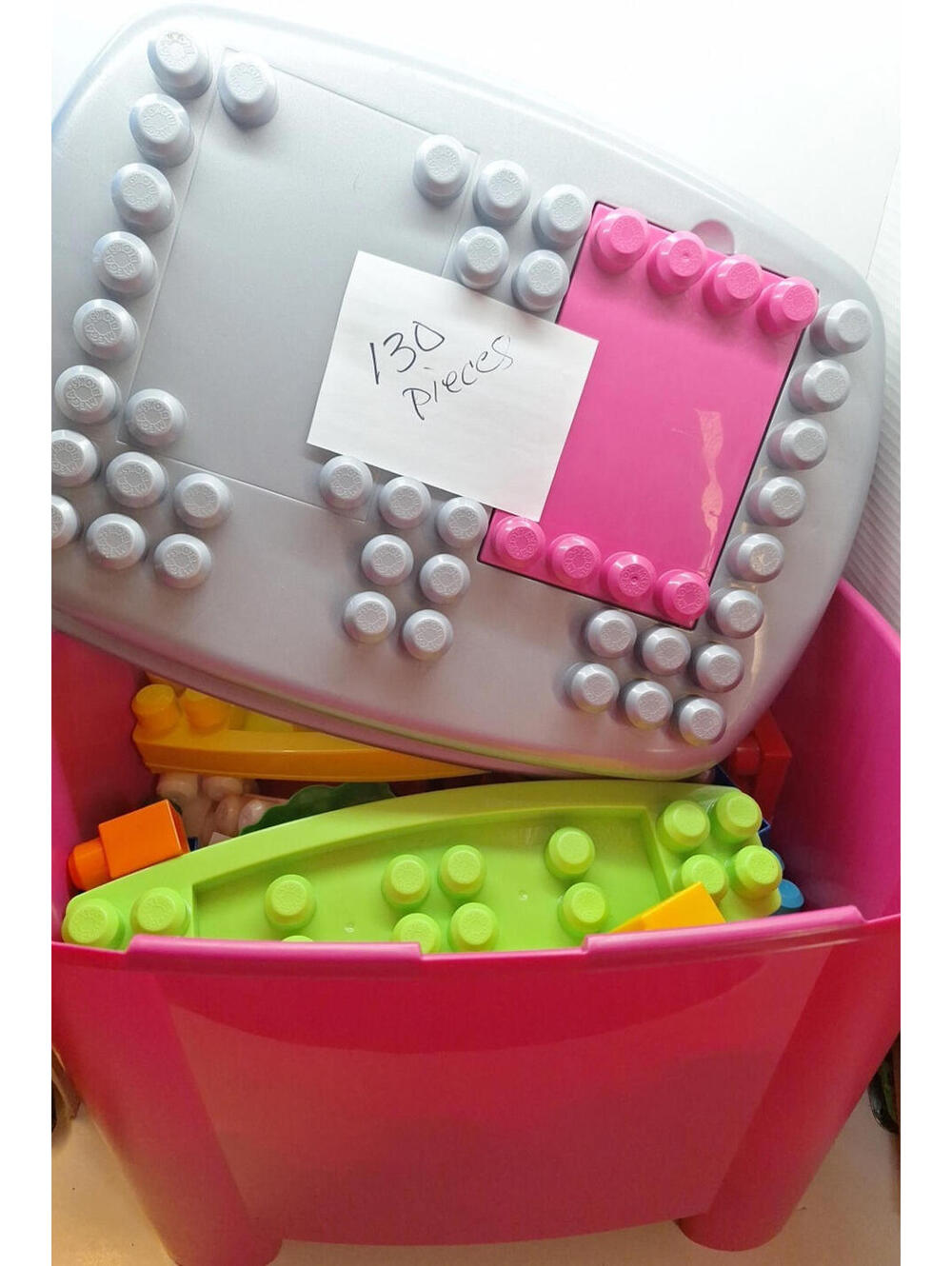 Mega Bloks 130 Pieces With Pink Container